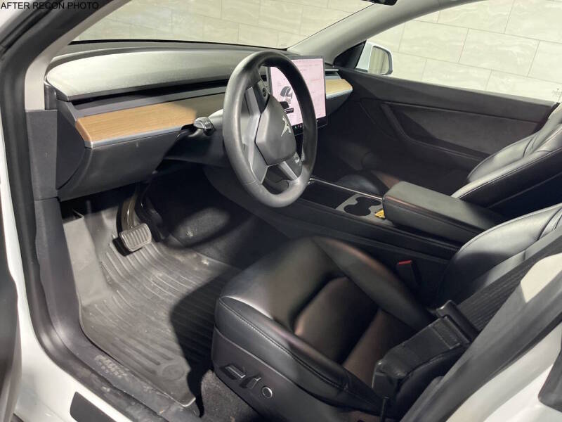 tesla model y 2022 7SAYGDEE0NF321025 image tesla model y 2022 7SAYGDEE0NF321025 image